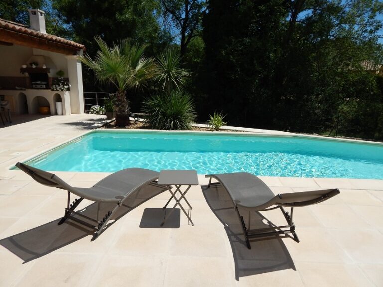 Belle villa climatisée avec piscine