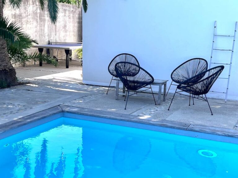 Charmante villa climatisée de plein pied avec piscine et jardin paysagé