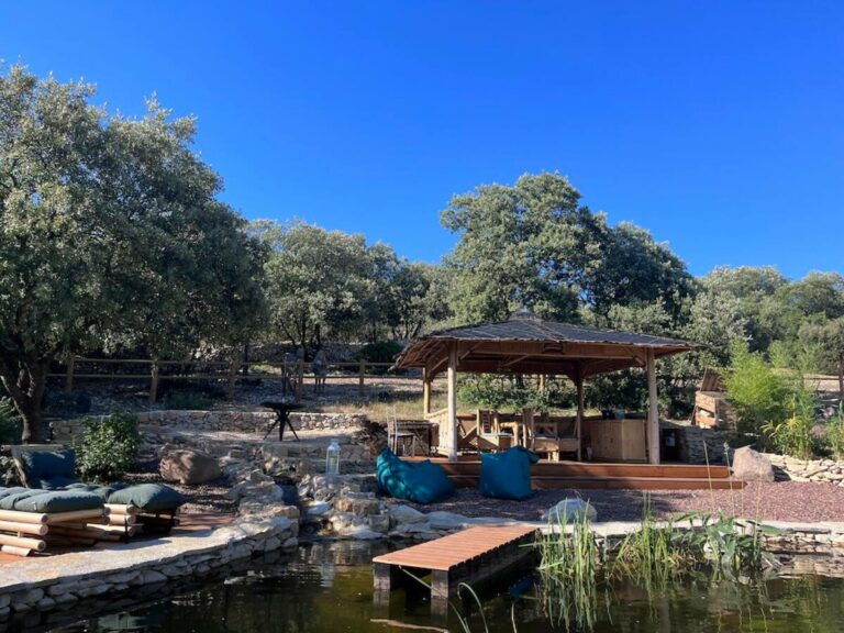 Splendide villa contemporaine avec vue panoramique sur le Pic Saint Loup