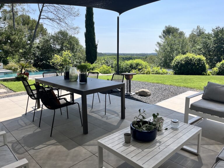 Magnifique propriété avec vue panoramique à couper le souffle