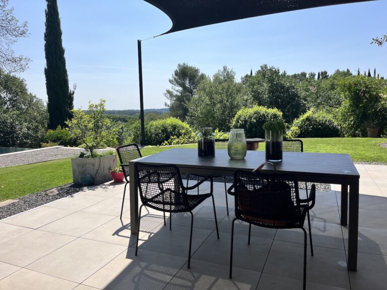 Magnifique propriété avec vue panoramique à couper le souffle