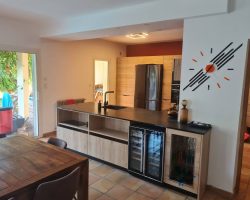 Villa tout confort climatiséee avec piscine et  spa proche des plages