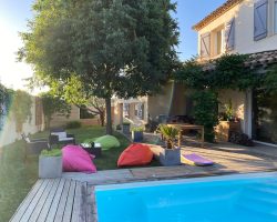 Villa tout confort climatiséee avec piscine et  spa proche des plages