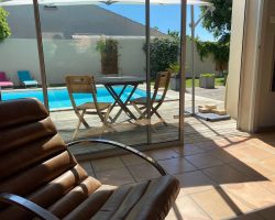 Villa tout confort climatiséee avec piscine et  spa proche des plages