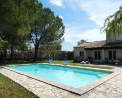 Maison de vacances avec piscine à 20 minutes de la mer