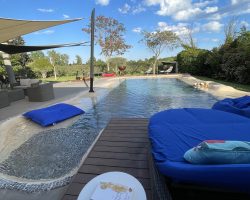 Belle propriété proche des plages avec grande piscine et bassin