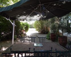 Spacieuse maison de village avec piscine