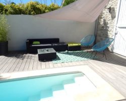 Spacieuse maison de village avec piscine