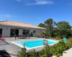 Paisible villa avec piscine proche du Pic Saint-Loup.
