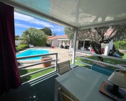 Villa avec piscine dans le domaine du Golf, entre mer et ville​