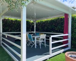 Villa avec piscine dans le domaine du Golf, entre mer et ville​