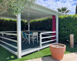 Villa avec piscine dans le domaine du Golf, entre mer et ville​