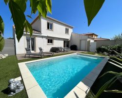 Jolie villa climatisée avec piscine