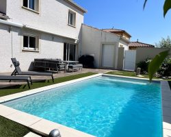 Jolie villa climatisée avec piscine