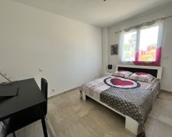 Jolie villa climatisée avec piscine