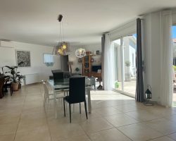 Charmante villa climatisée avec piscine
