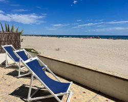 Maison de la plage, front de mer, les pieds dans l'eau ...​