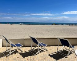 Maison de la plage, front de mer, les pieds dans l'eau ...​