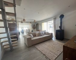 Charmante maison, piscine et vue panoramique​