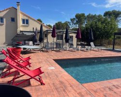 Charmante maison, piscine et vue panoramique​