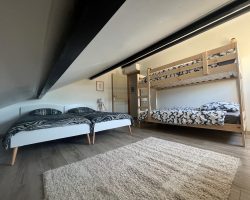Charmante maison, piscine et vue panoramique​