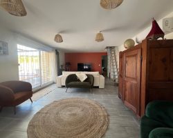 Charmante maison, piscine et vue panoramique​