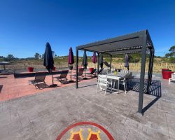 Charmante maison, piscine et vue panoramique​