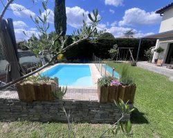 Villa climatisée avec piscine.