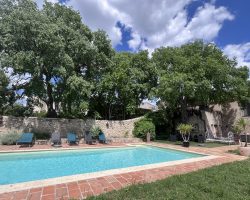 Grande maison de caractère avec piscine