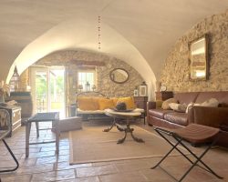 salon rez-de-chaussée