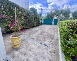 Maison de ville avec piscine privée, jardin et terrasses