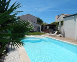 Ravissante villa avec piscine à 10mn de la plage